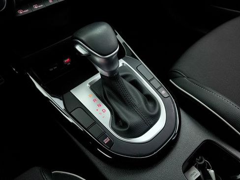 Certified 2024 Kia Forte GT-Line image 29