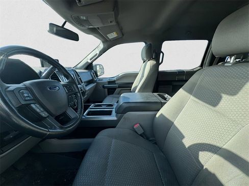 Used 2015 Ford F150 XLT w/ Equipment Group 302A Luxury image 6