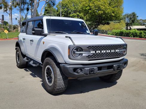 Used 2023 Ford Bronco Badlands AWD/4WD image 6