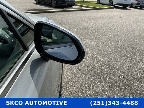 Used 2025 Hyundai Sonata SEL FWD image 10