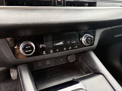 Used 2022 Mitsubishi Outlander SE image 21