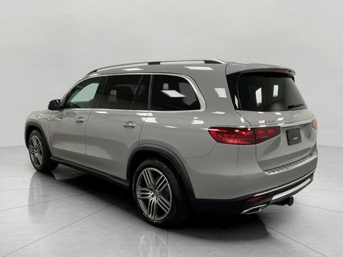 Certified 2026 Mercedes-Benz GLS 450 4MATIC image 8