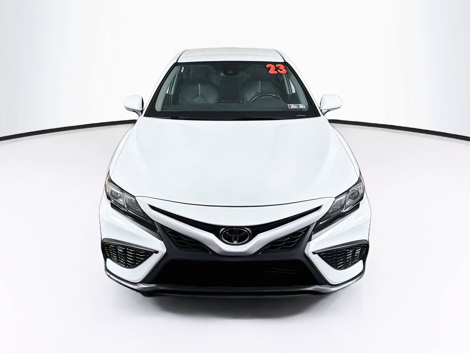 Used 2023 Toyota Camry SE FWD image 13