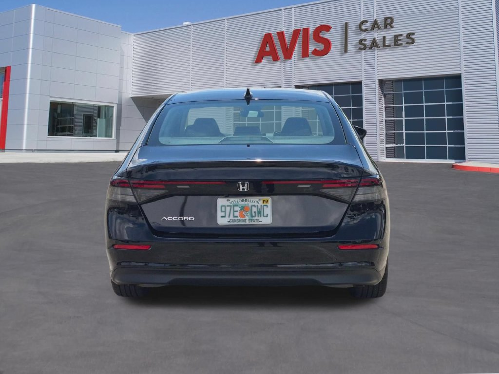 Used 2025 Honda Accord SE image 7