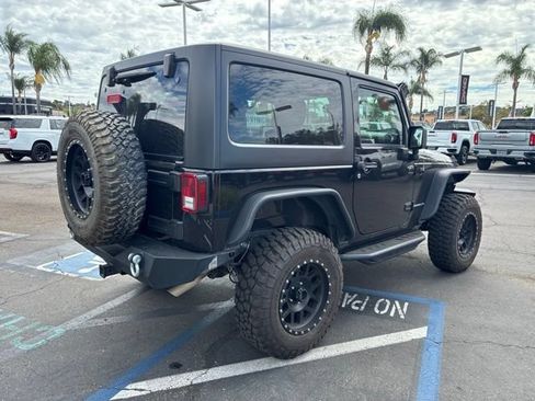 Used 2014 Jeep Wrangler Rubicon AWD/4WD image 5