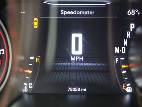 Used 2020 Dodge Challenger SXT w/ Blacktop Package image 11