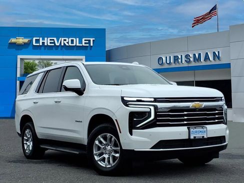 Certified 2025 Chevrolet Tahoe LT image 1