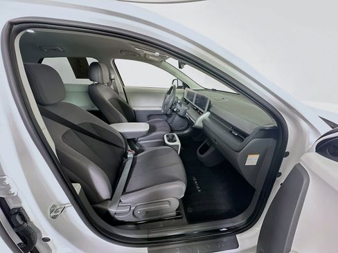 Used 2024 Hyundai Ioniq 5 SEL RWD image 33