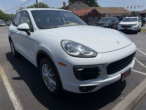 Used 2016 Porsche Cayenne AWD/4WD image 15