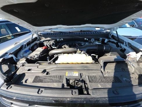 Used 2025 Ford Expedition Active image 18