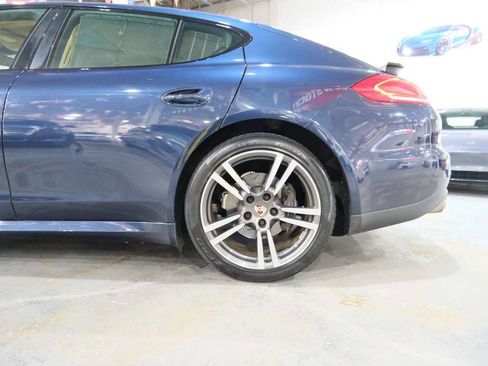 Used 2014 Porsche Panamera 4 image 7