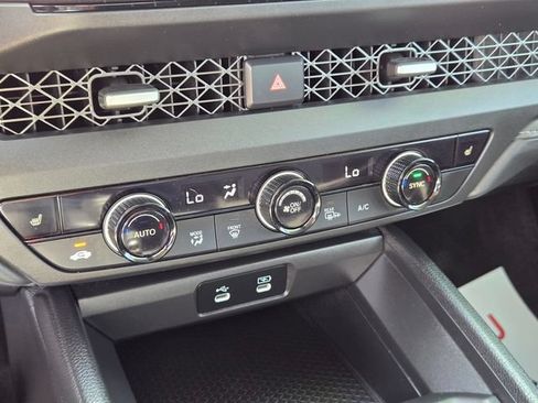 Certified 2025 Honda Accord SE image 19