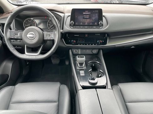 Certified 2023 Nissan Rogue SV w/ SV Premium B Package AWD/4WD image 12