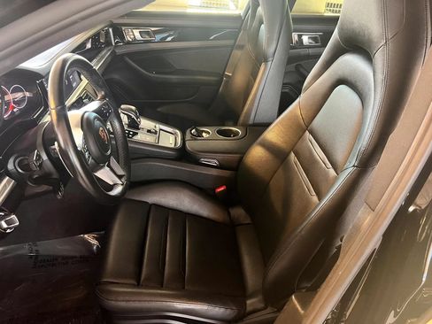 Used 2018 Porsche Panamera image 22