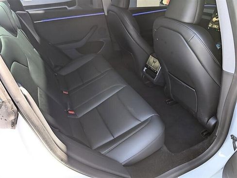 Used 2025 Tesla Model 3 Long Range AWD/4WD image 28