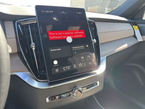 New 2026 Volvo XC90 B6 Plus w/ Protection Package image 16