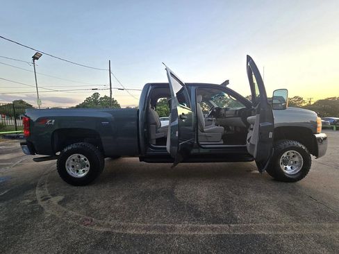 Used 2008 Chevrolet Silverado 2500 LT w/ 1LT Convenience Package image 49