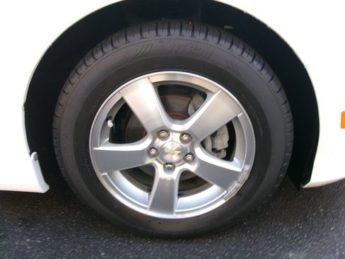 Used 2014 Chevrolet Cruze LT w/ Enhanced Safety Package image 39