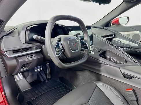 Used 2024 Chevrolet Corvette Stingray Preferred Cpe w/ Z51 Performance Package image 9