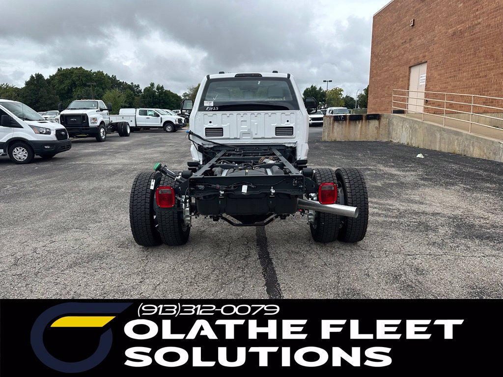 New 2026 Ford F550 4x4 Regular Cab Super Duty image 4