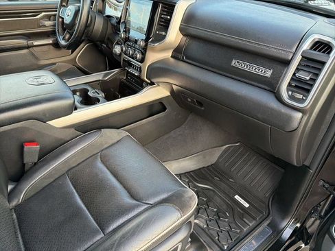 Used 2019 RAM 1500 Laramie AWD/4WD image 28