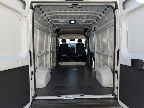 New 2026 RAM ProMaster 2500 w/ Convenience Group image 7