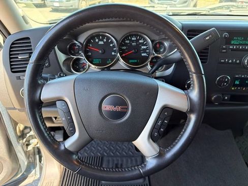 Used 2009 GMC Sierra 2500 SLE w/ SLE Preferred Package AWD/4WD image 19