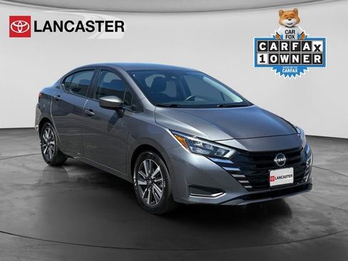 Used 2025 Nissan Versa SV FWD image 1