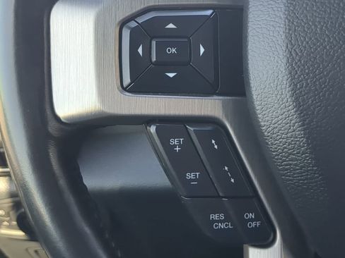 Used 2022 Ford F350 Platinum w/ FX4 Off-Road Package image 24