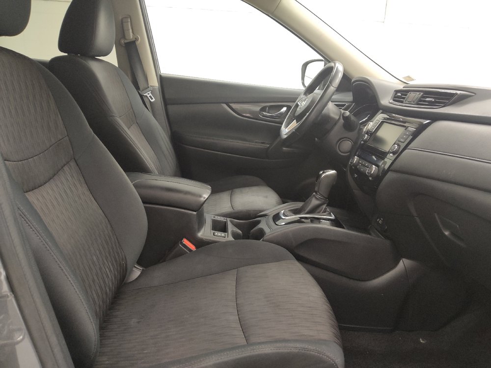 Used 2018 Nissan Rogue SV w/ Premium Package AWD/4WD image 21