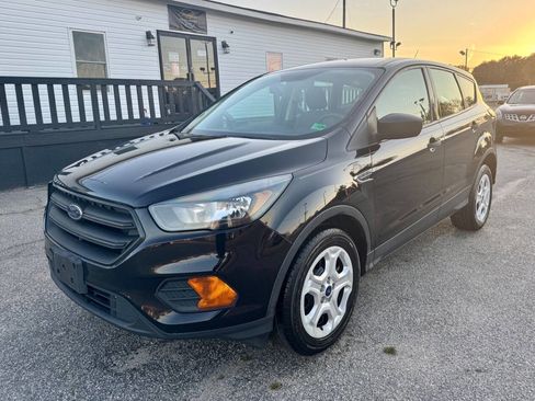 Used 2018 Ford Escape S image 1