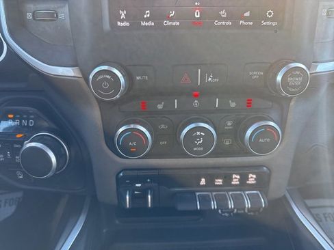 Used 2021 RAM 1500 Big Horn image 23