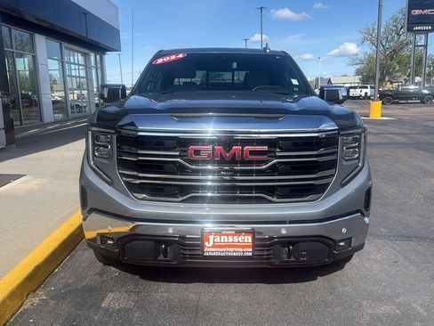 Used 2024 GMC Sierra 1500 SLT w/ SLT Premium Plus Package AWD/4WD image 12