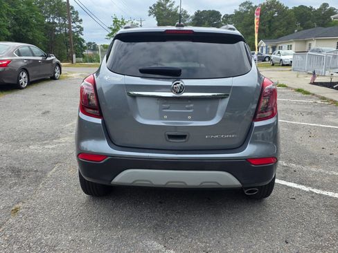 Used 2019 Buick Encore Preferred FWD image 5
