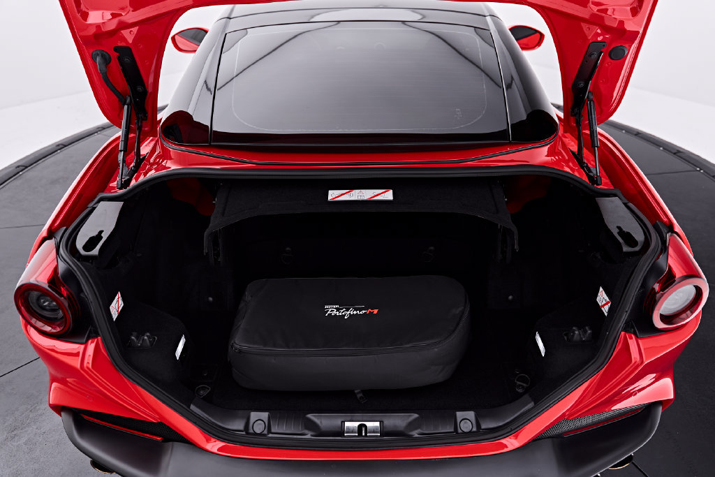 Used 2022 Ferrari Portofino M RWD image 33