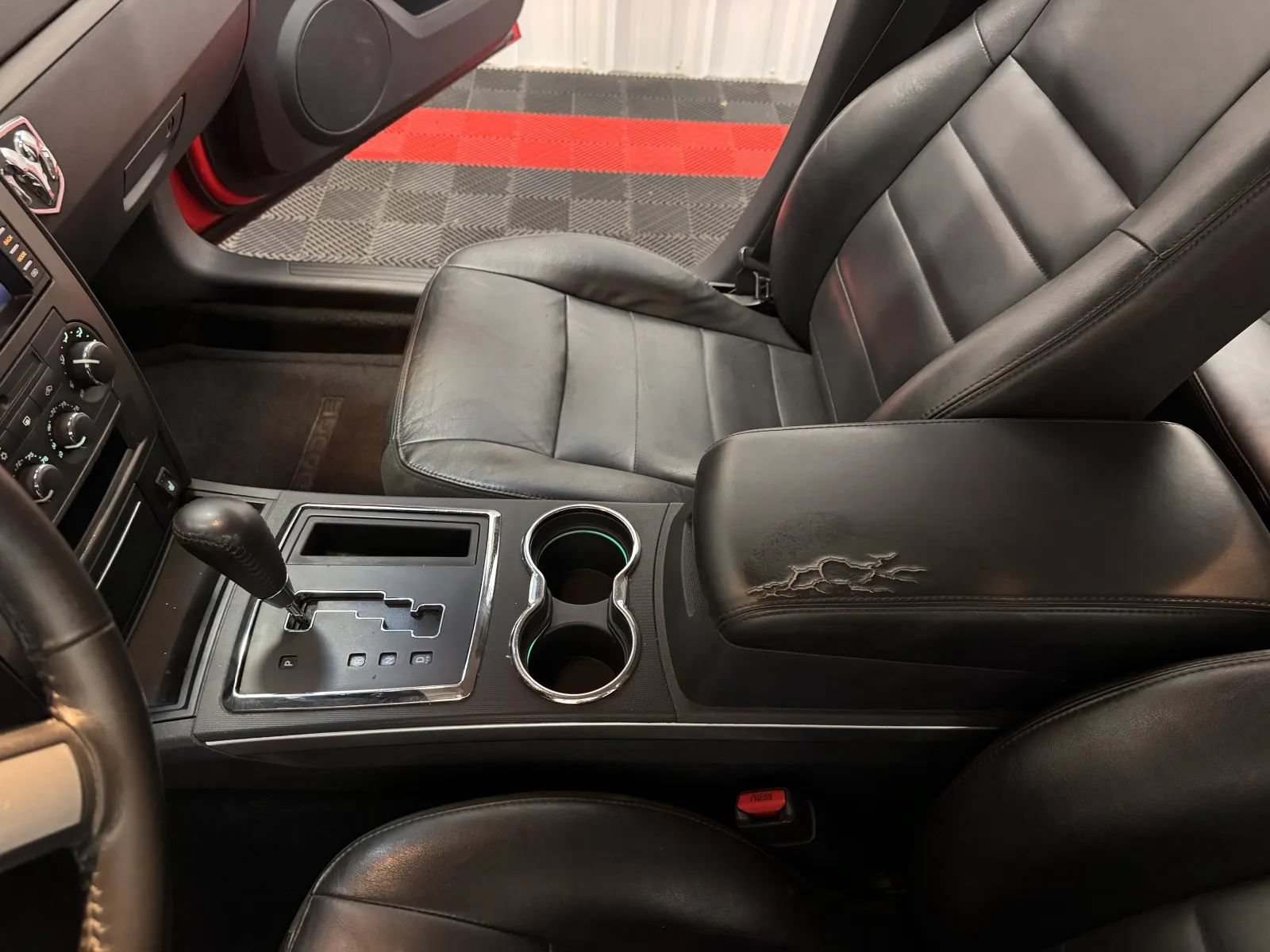 Used 2010 Dodge Charger R/T RWD image 30