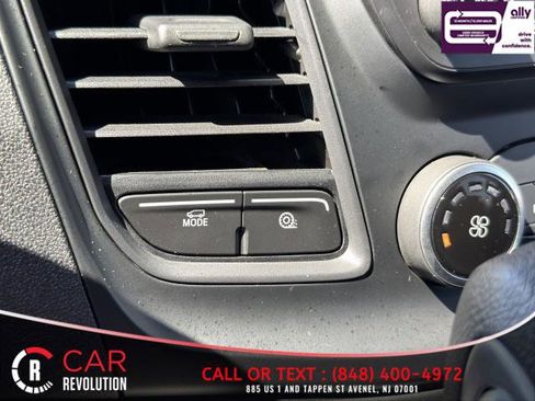 Used 2023 Ford Transit 350 XL image 21