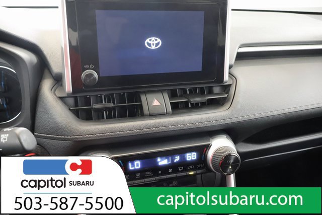 Used 2025 Toyota RAV4 XLE AWD/4WD image 15