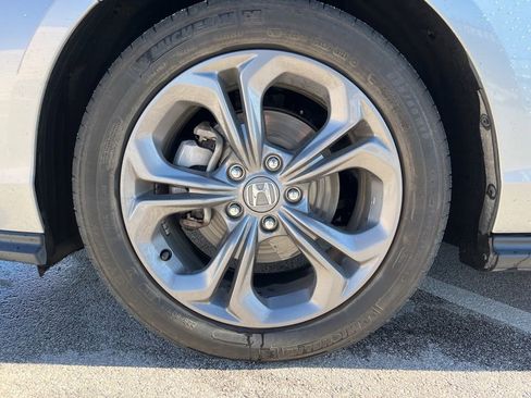 Certified 2024 Honda Accord EX image 11