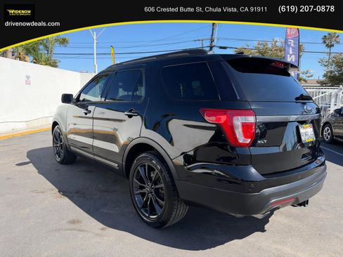 Used 2017 Ford Explorer XLT w/ Equipment Group 202A FWD image 7