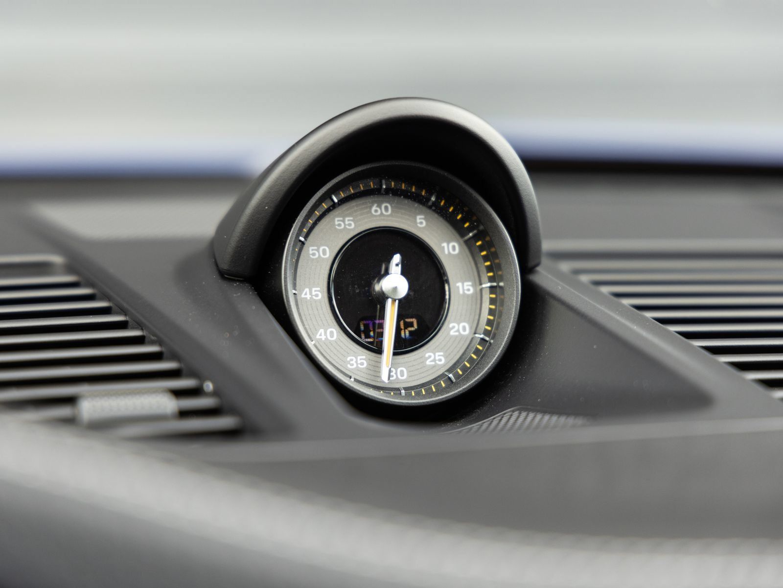 Certified 2022 Porsche 911 GT3 RWD image 17