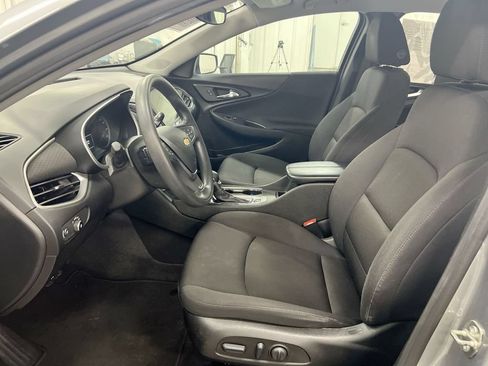 Used 2023 Chevrolet Malibu LT FWD image 19