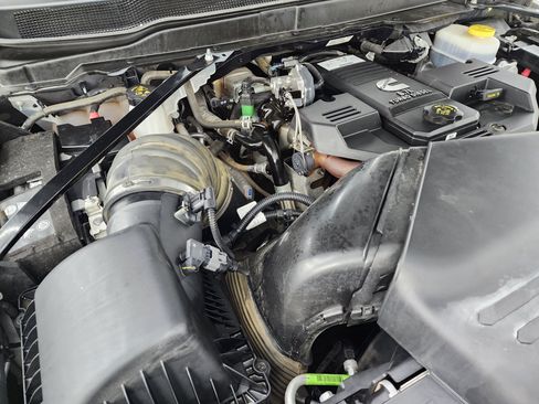 Used 2024 RAM 2500 Laramie w/ Night Edition AWD/4WD image 21