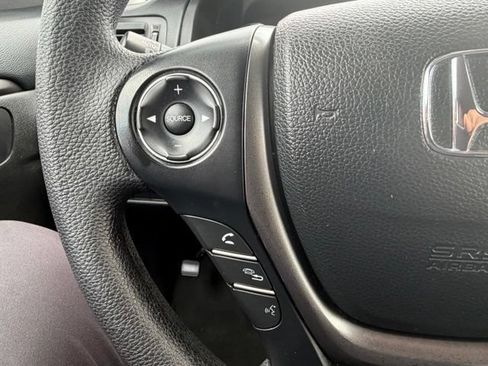 Used 2018 Honda Pilot LX image 34