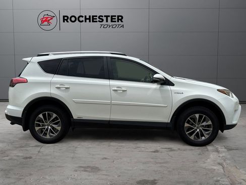 Used 2018 Toyota RAV4 LE w/ Protection Package AWD/4WD image 6