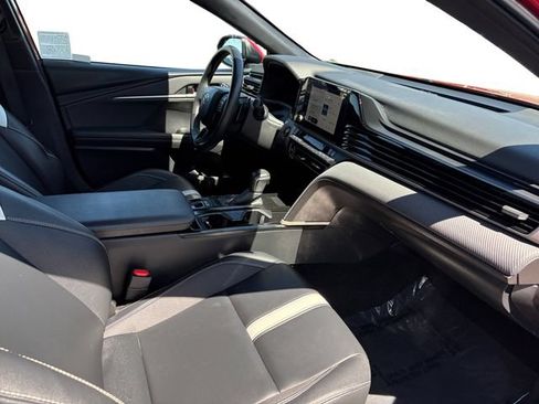 Used 2025 Toyota Camry SE FWD image 20
