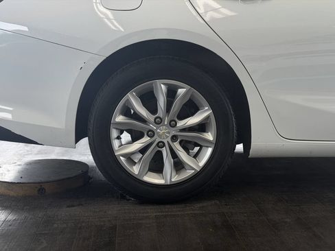 Used 2019 Chevrolet Malibu LT FWD image 18