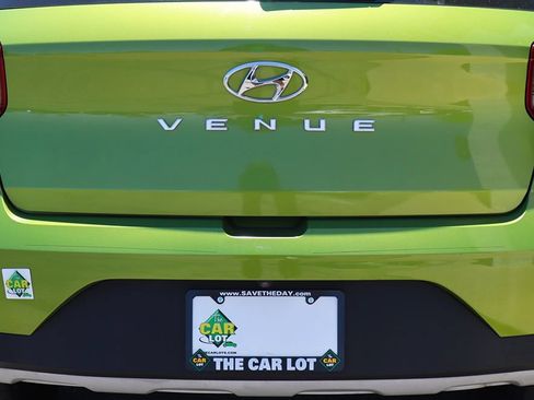 Used 2021 Hyundai Venue SEL FWD image 21