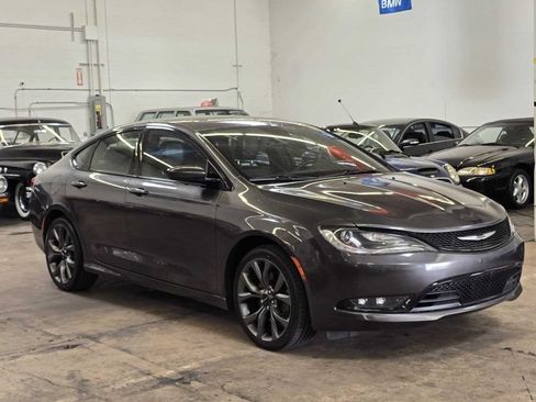 Used 2015 Chrysler 200 S AWD/4WD image 23