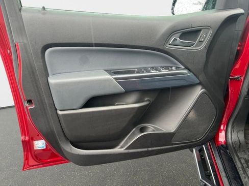 Used 2021 Chevrolet Colorado Z71 image 11